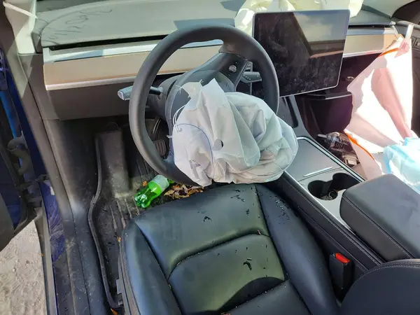 7SAYGDEE3PA178927 2023 TESLA MODEL Y - Image 8