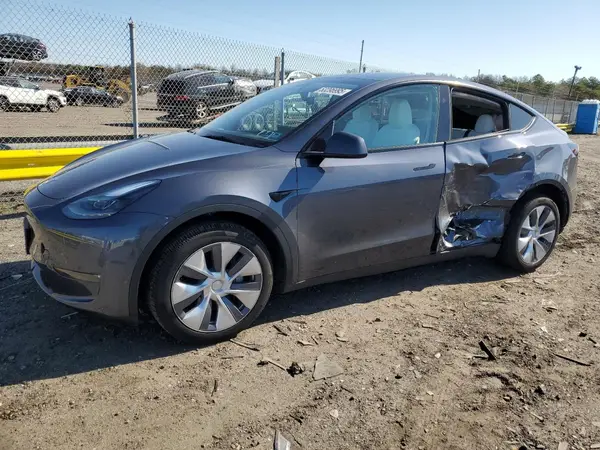 7SAYGDEE3PA179429 2023 TESLA MODEL Y - Image 1