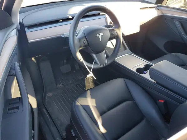 7SAYGDEE3PA184632 2023 TESLA MODEL Y - Image 8