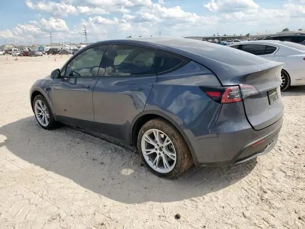 7SAYGDEE3PA187692 2023 TESLA MODEL Y - Image 2