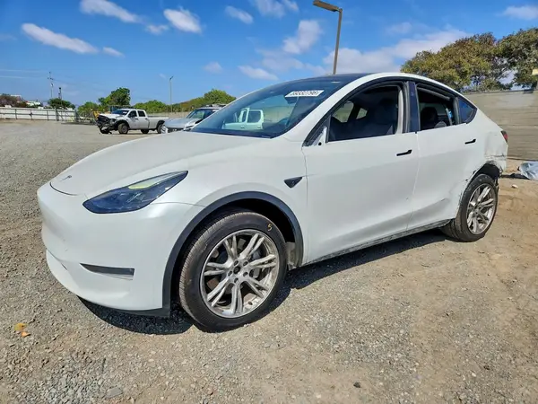 7SAYGDEE3PA188132 2023 TESLA MODEL Y - Image 1