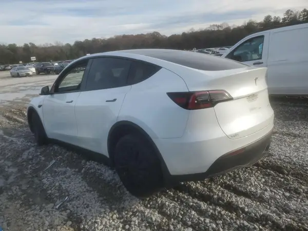 7SAYGDEE3PA190320 2023 TESLA MODEL Y - Image 2