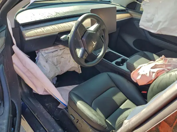 7SAYGDEE3PA190544 2023 TESLA MODEL Y - Image 8