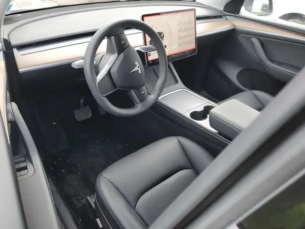 7SAYGDEE3PA191192 2023 TESLA MODEL Y - Image 8