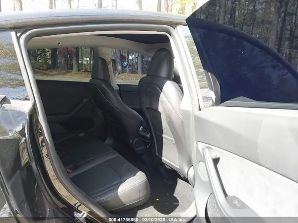7SAYGDEE3PA193363 2023 TESLA MODEL Y - Image 8