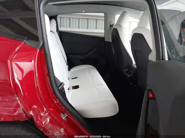 7SAYGDEE3PA194528 2023 TESLA MODEL Y - Image 8