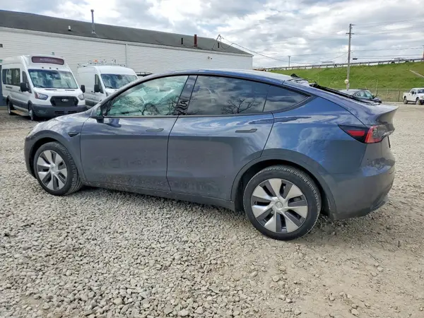 7SAYGDEE3PA194609 2023 TESLA MODEL Y - Image 2