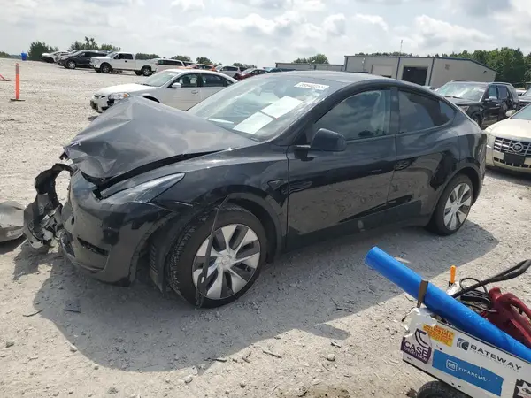 7SAYGDEE3PA195940 2023 TESLA MODEL Y - Image 1