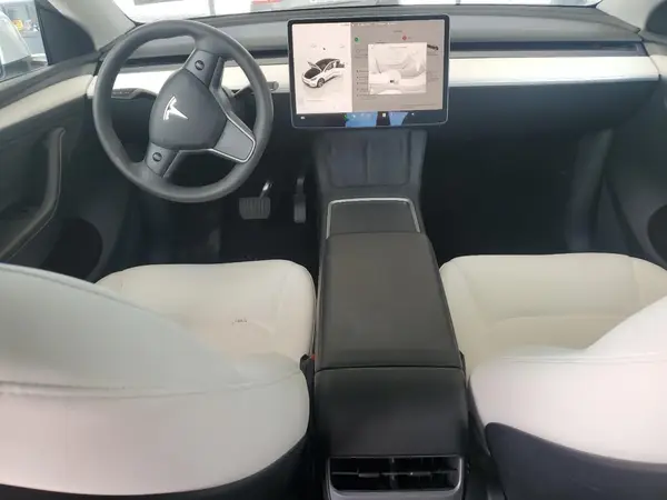 7SAYGDEE3PA197896 2023 TESLA MODEL Y - Image 8