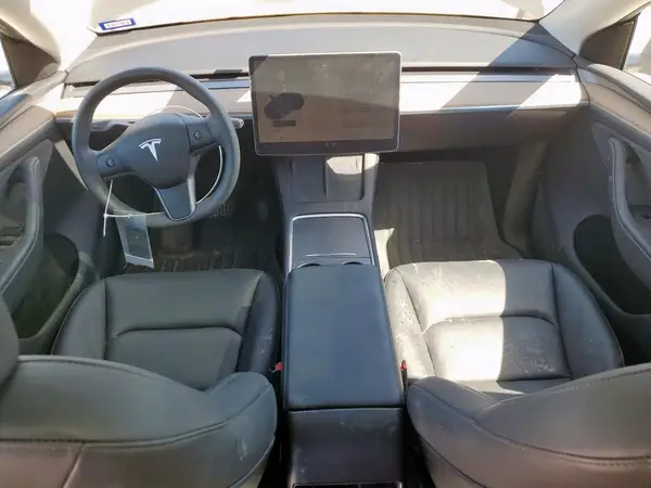 7SAYGDEE3PA201090 2023 TESLA MODEL Y - Image 8
