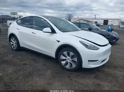 7SAYGDEE3PA201719 2023 TESLA MODEL Y