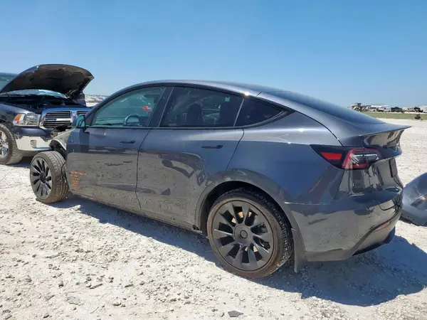 7SAYGDEE3PA203258 2023 TESLA MODEL Y - Image 2