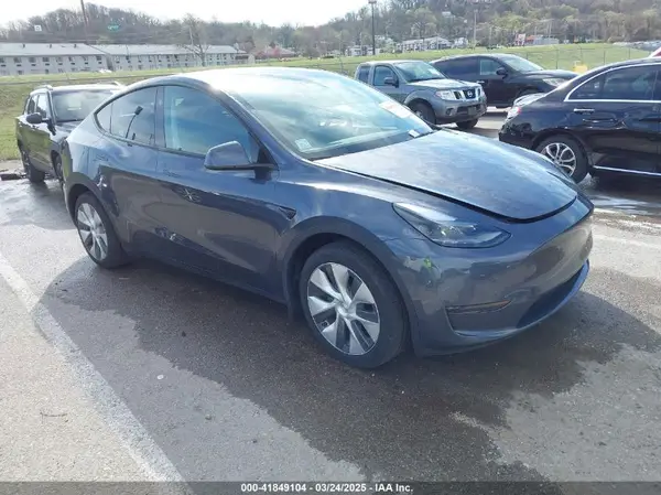 7SAYGDEE3PA204992 2023 TESLA MODEL Y - Image 1