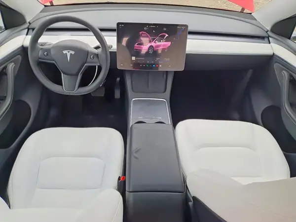 7SAYGDEE3PA208427 2023 TESLA MODEL Y - Image 8