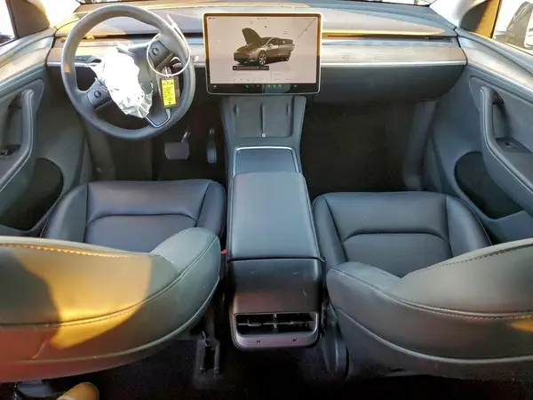 7SAYGDEE3PA208881 2023 TESLA MODEL Y - Image 8