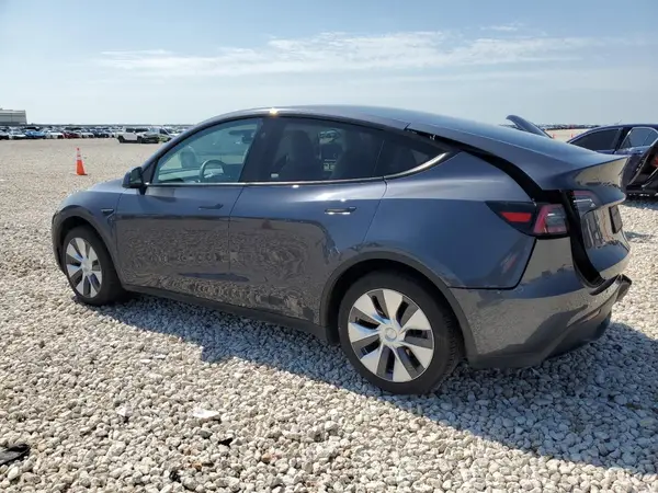 7SAYGDEE3PA210498 2023 TESLA MODEL Y - Image 2