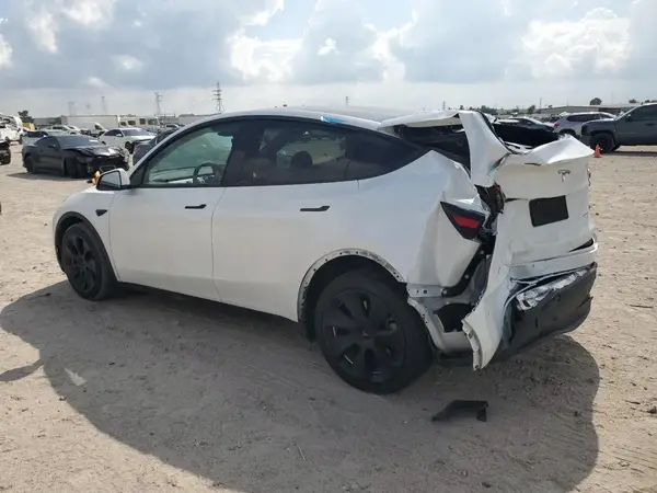 7SAYGDEE3PA211683 2023 TESLA MODEL Y - Image 2