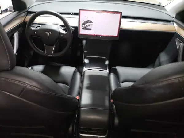 7SAYGDEE3PF596990 2023 TESLA MODEL Y - Image 8