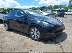 7SAYGDEE3PF597024 2023 TESLA MODEL Y
