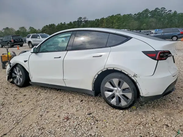 7SAYGDEE3PF601847 2023 TESLA MODEL Y - Image 2
