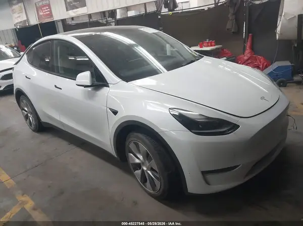 7SAYGDEE3PF608085 2023 TESLA MODEL Y - Image 1