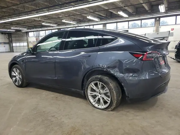 7SAYGDEE3PF611665 2023 TESLA MODEL Y - Image 2