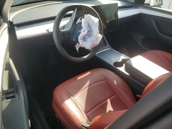 7SAYGDEE3PF615716 2023 TESLA MODEL Y - Image 8