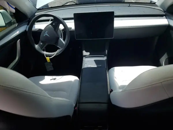 7SAYGDEE3PF622777 2023 TESLA MODEL Y - Image 8