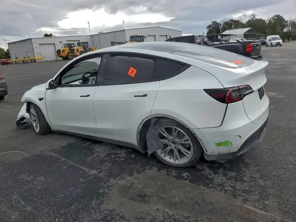 7SAYGDEE3PF627137 2023 TESLA MODEL Y - Image 2