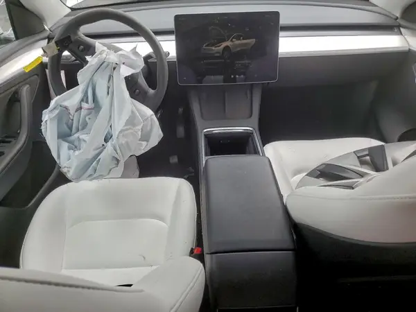 7SAYGDEE3PF627137 2023 TESLA MODEL Y - Image 8