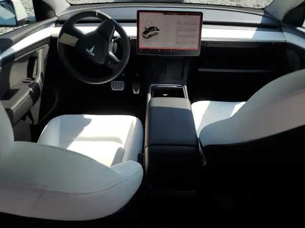 7SAYGDEE3PF628949 2023 TESLA MODEL Y - Image 8