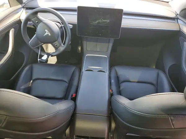 7SAYGDEE3PF632418 2023 TESLA MODEL Y - Image 8