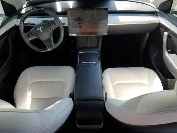 7SAYGDEE3PF634105 2023 TESLA MODEL Y - Image 8