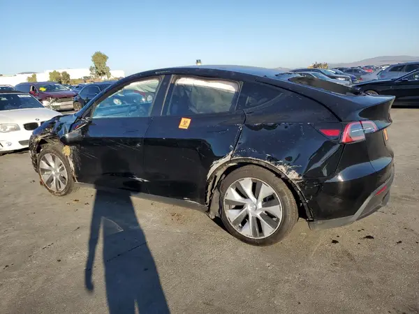7SAYGDEE3PF634864 2023 TESLA MODEL Y - Image 2