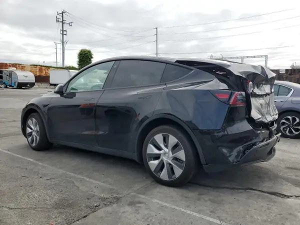 7SAYGDEE3PF646125 2023 TESLA MODEL Y - Image 2