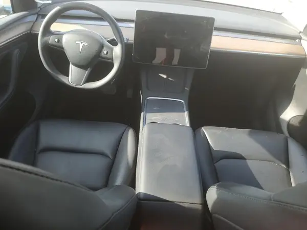 7SAYGDEE3PF647727 2023 TESLA MODEL Y - Image 8