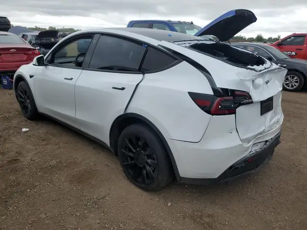 7SAYGDEE3PF676046 2023 TESLA MODEL Y - Image 2