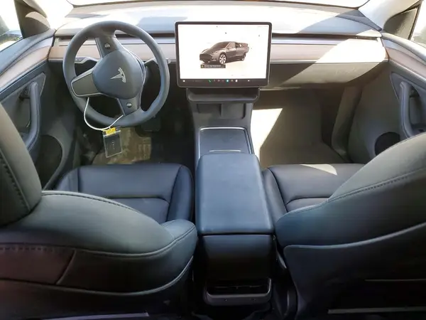 7SAYGDEE3PF684552 2023 TESLA MODEL Y - Image 8