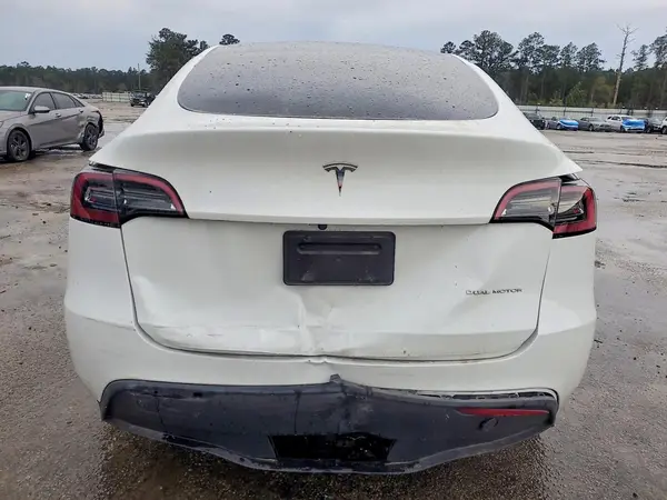 2023 TESLA MODEL Y auction photo 6