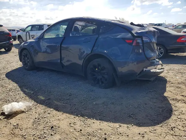 7SAYGDEE3PF696667 2023 TESLA MODEL Y - Image 2