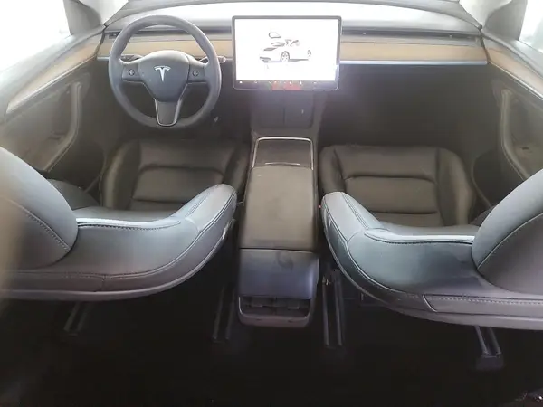 7SAYGDEE3PF699469 2023 TESLA MODEL Y - Image 8
