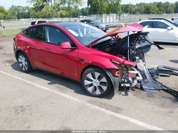 7SAYGDEE3PF699472 2023 TESLA MODEL Y - Image 1