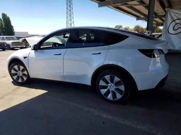 7SAYGDEE3PF742918 2023 TESLA MODEL Y - Image 2