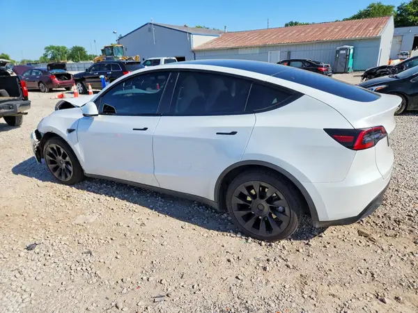 7SAYGDEE3PF751229 2023 TESLA MODEL Y - Image 2