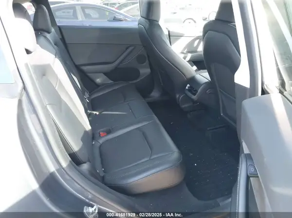 7SAYGDEE3PF760741 2023 TESLA MODEL Y - Image 8