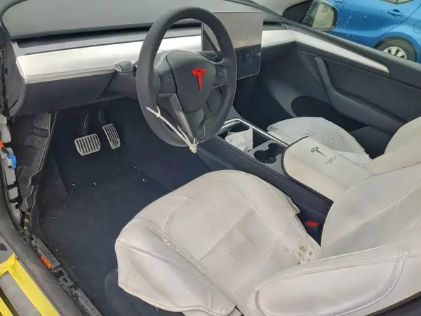 7SAYGDEE3PF764885 2023 TESLA MODEL Y - Image 8