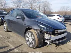7SAYGDEE3PF764904 2023 TESLA MODEL Y