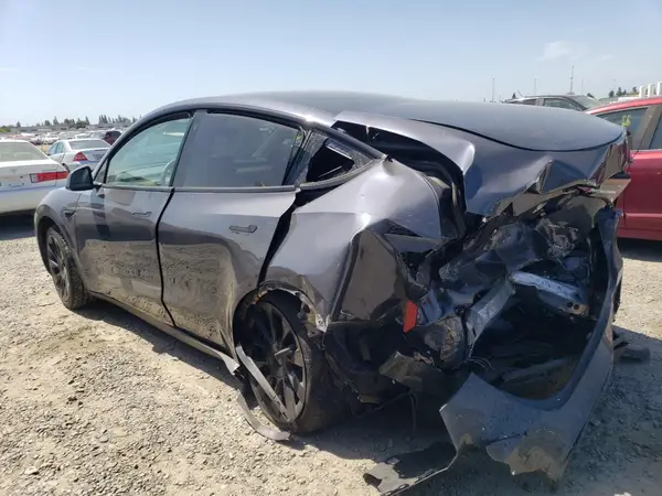 7SAYGDEE3PF769763 2023 TESLA MODEL Y - Image 2