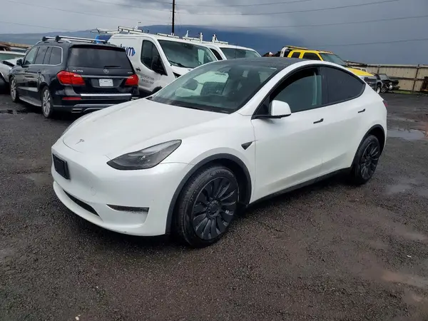 7SAYGDEE3PF789866 2023 TESLA MODEL Y - Image 1