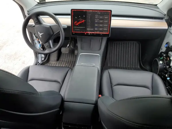 7SAYGDEE3PF799801 2023 TESLA MODEL Y - Image 8